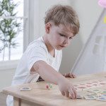 viga drvena igrachka slozhuvalka so razlichni boi i formi 9